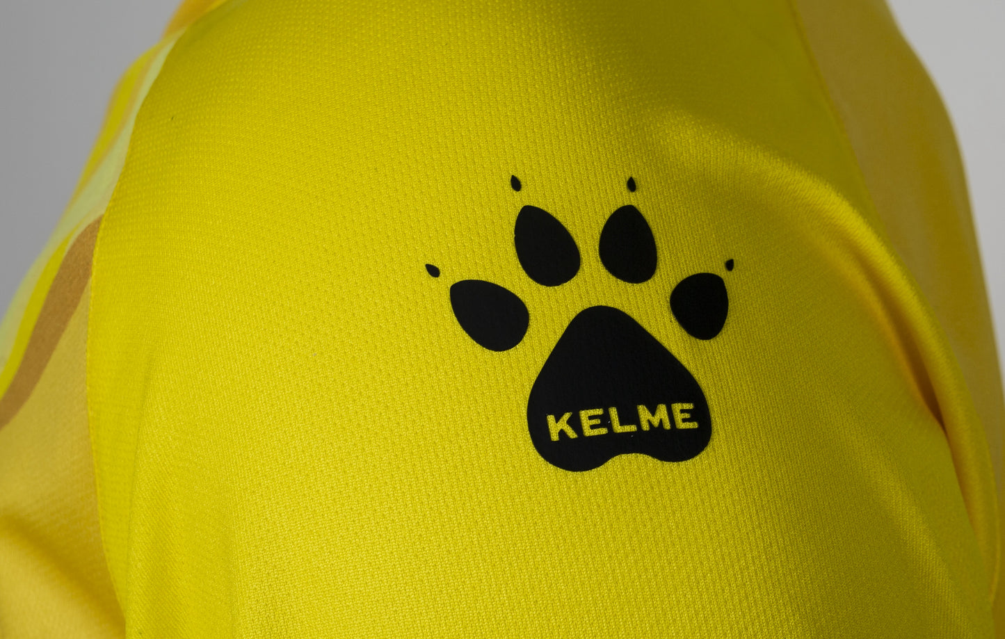 SET KELME JAUNE